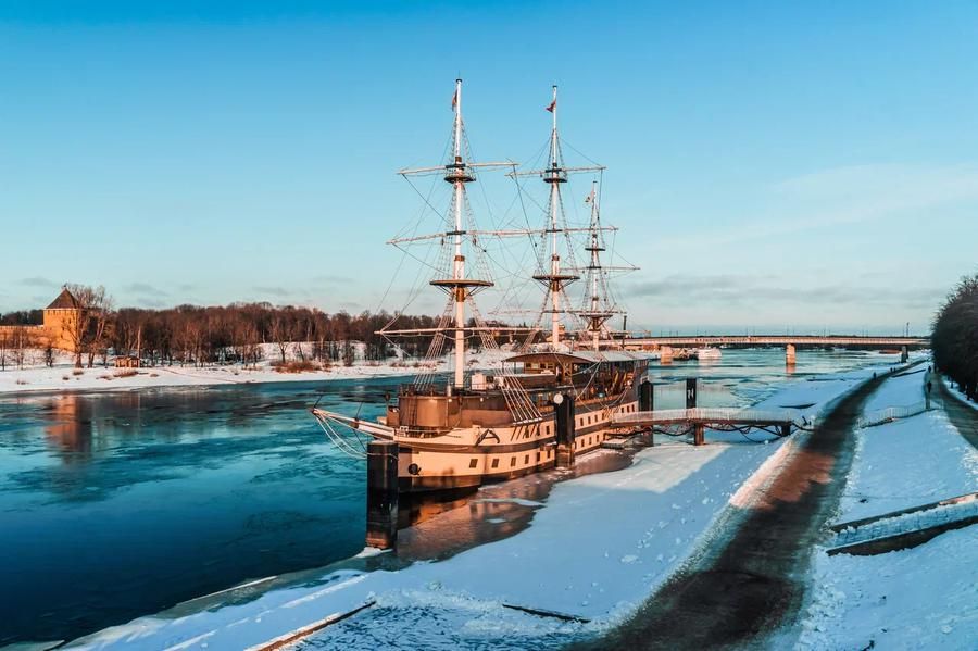 Автобус| В царстве снега и былин: Новгородские просторы
