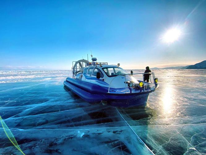 Байкал в зимнем сне