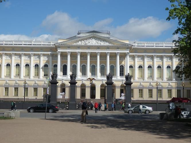 Поезд | Волшебство новогодних огней: Санкт‑Петербург встречает праздник