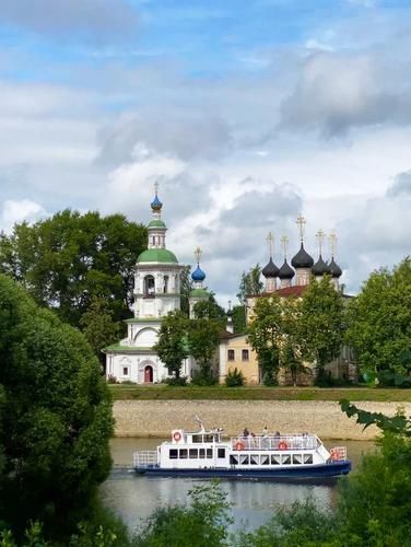 Автобус| Наследие земли Вологодской: от кузниц к кондитерским шедеврам